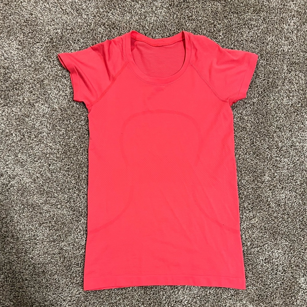 Lululemon Swiftly Tech Short Sleeve Shirt Size 2.0